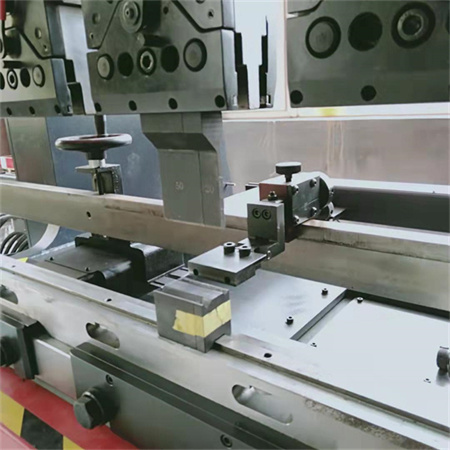 CNC aŭtomata aluminio ŝtalo Hidraŭlika Press Bremso elektra lado fleksebla maŝino kun roboto