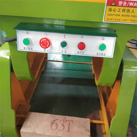 Aŭtomata CNC Turret Punch Press Hole Punching Machine por Lado