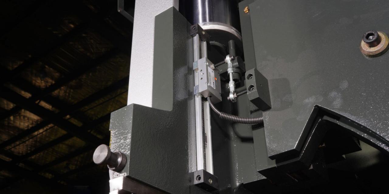 Wc67 Hidraŭlika Press Bremso / CNC Press Bending Machine / Plate Bending Machine Ĉinio